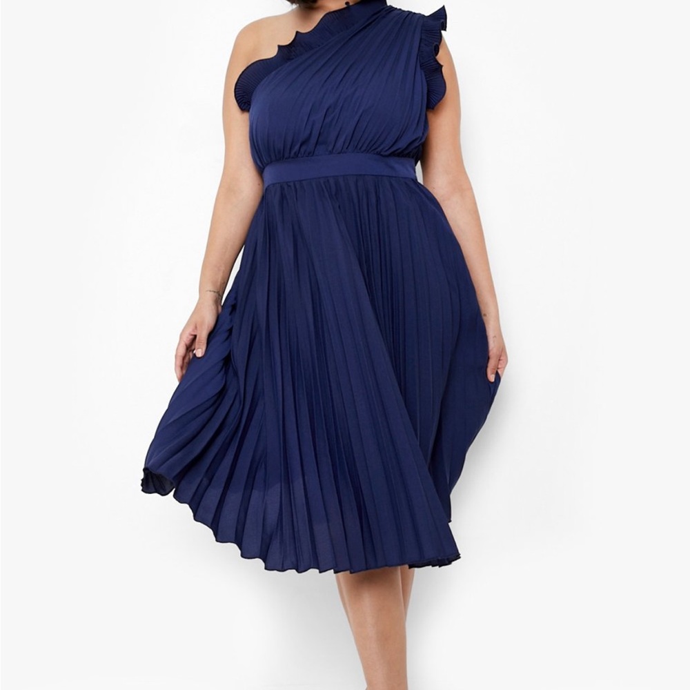 Boohoo Curve one shoulder dress